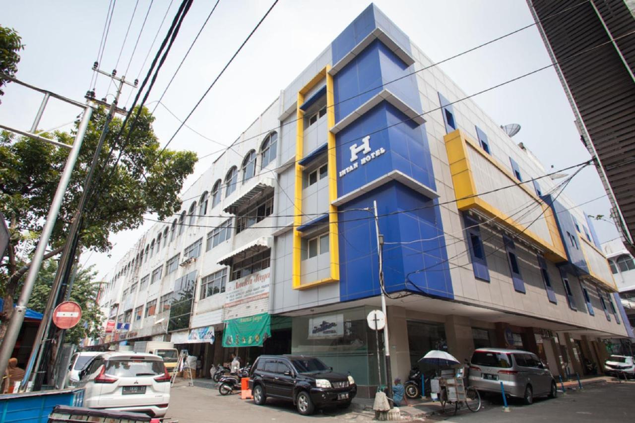 Hotel Reddoorz Near Pasar Turi Station Kapasari Exterior foto